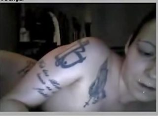 Shaven Tatoo Chick Shows Her Stuff On Omegle