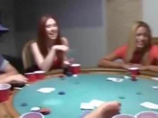 Ung tonåringar knull på poker natt