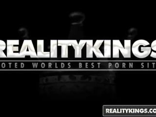 ملوك الواقع - rk ناضج - خادمة مشاكل