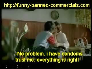 Interzis commercial pentru flavoured condoms