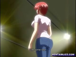 Incatenato hentai rossa prende frustato e gangbanged