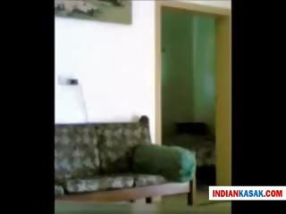 Hinduskie desi policja człowiek ciesząc z jego gf w dom przez pornraja