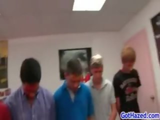 Gruppe av gutter erverve homoseksuelle trakkasering 3 av gothazed