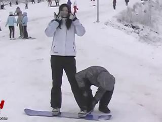아시아의 두 미친 snowboarding 과 성적 adventures 비디오