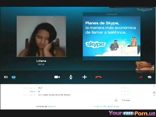 दक्षिण अमेरिकन गर्ल छेड़ छाड़ उसकी बड़ा टिट्स पर skype